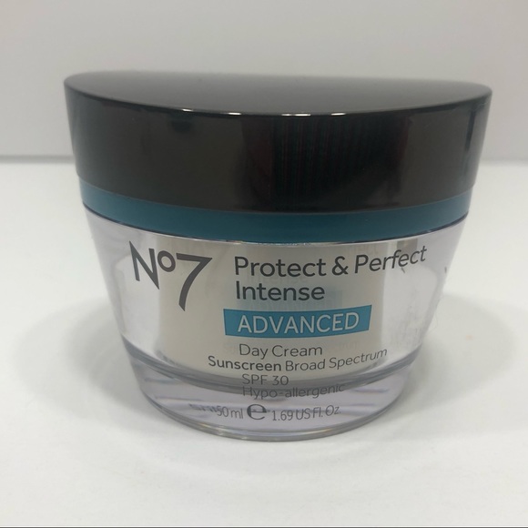 No. 7 Skincare Regimen SPF Day Cream/Booster Serum - Picture 7 of 9